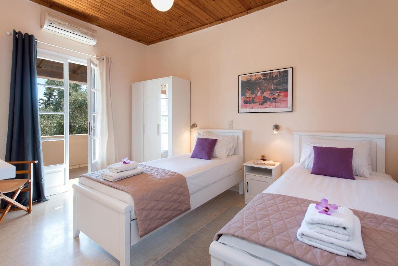 Villa Lofos Kassiopi Exteriör bild