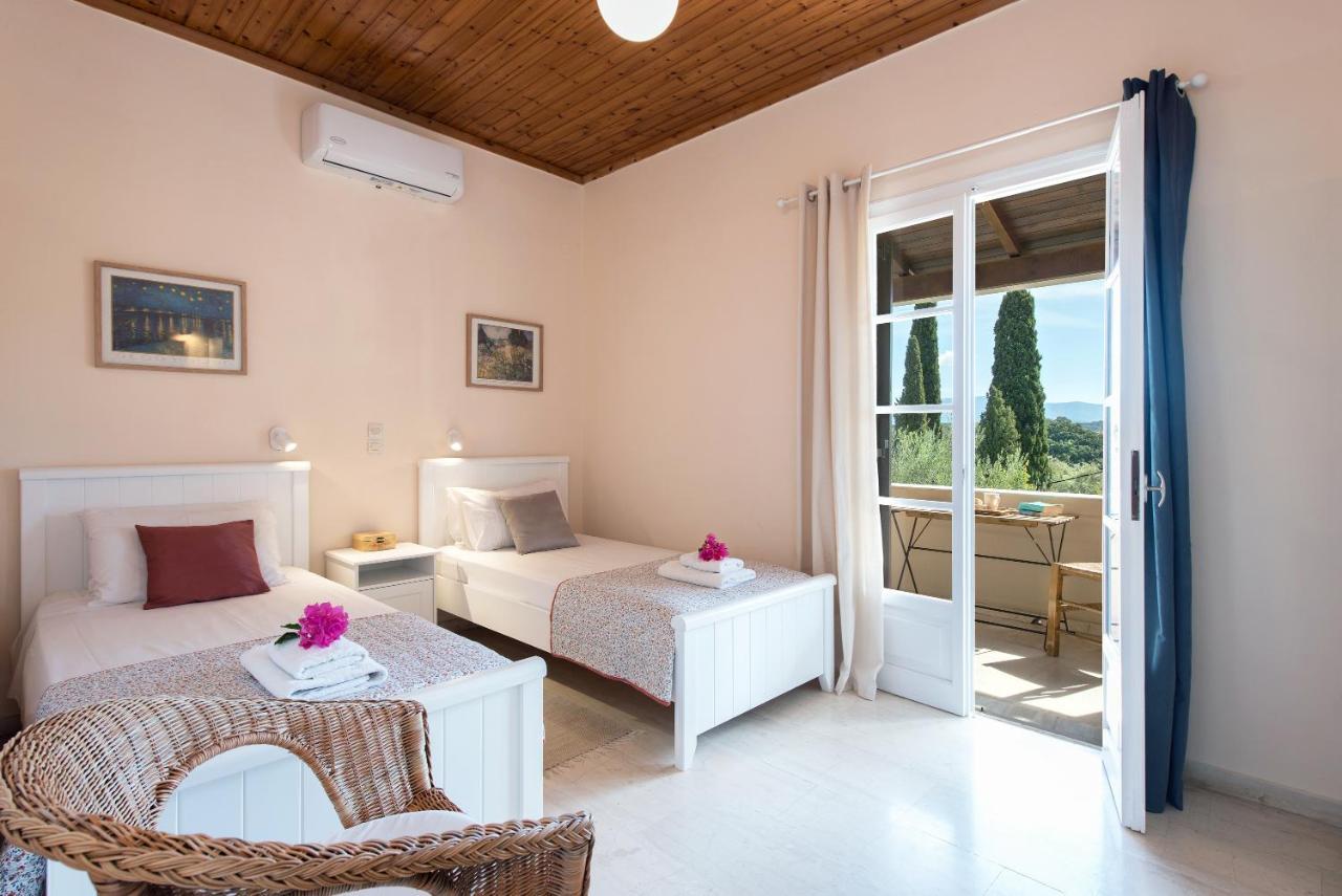 Villa Lofos Kassiopi Exteriör bild