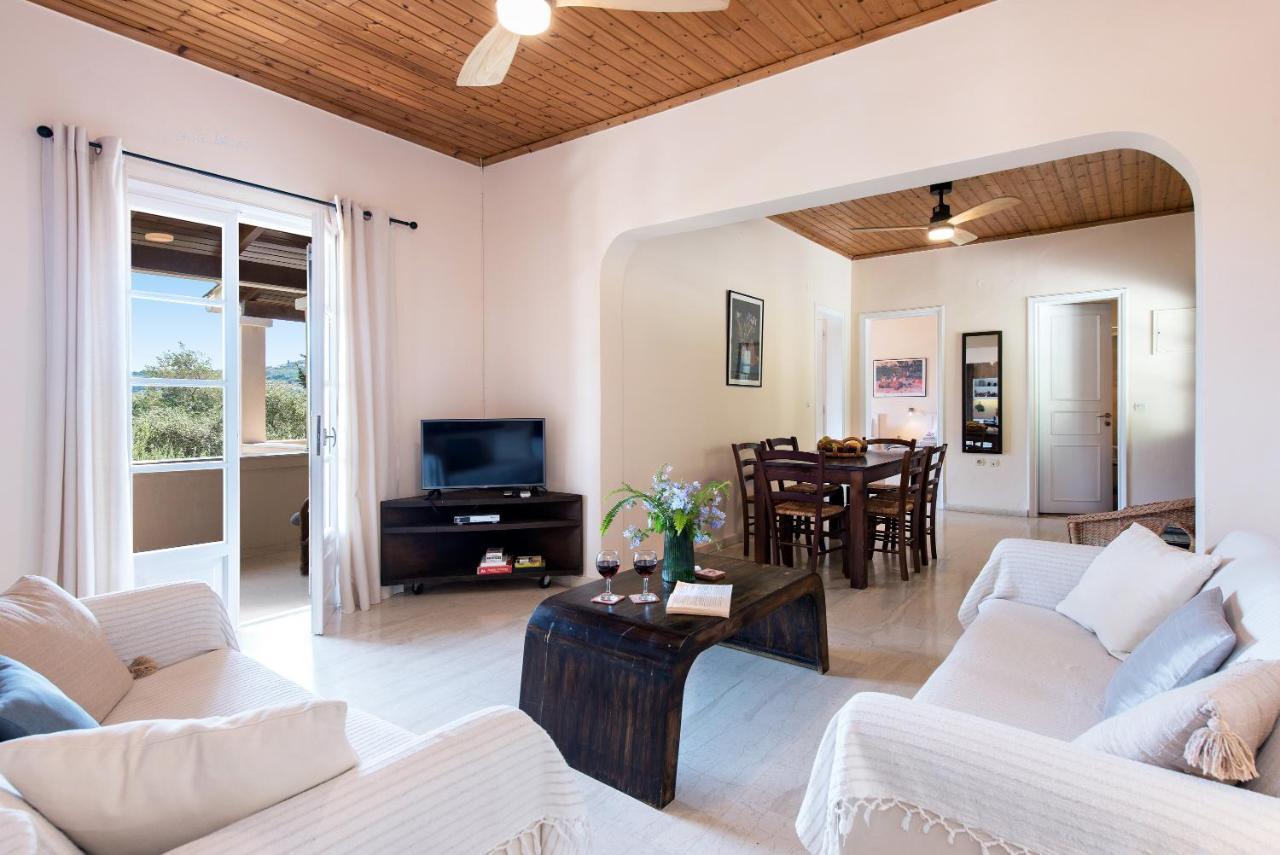 Villa Lofos Kassiopi Exteriör bild