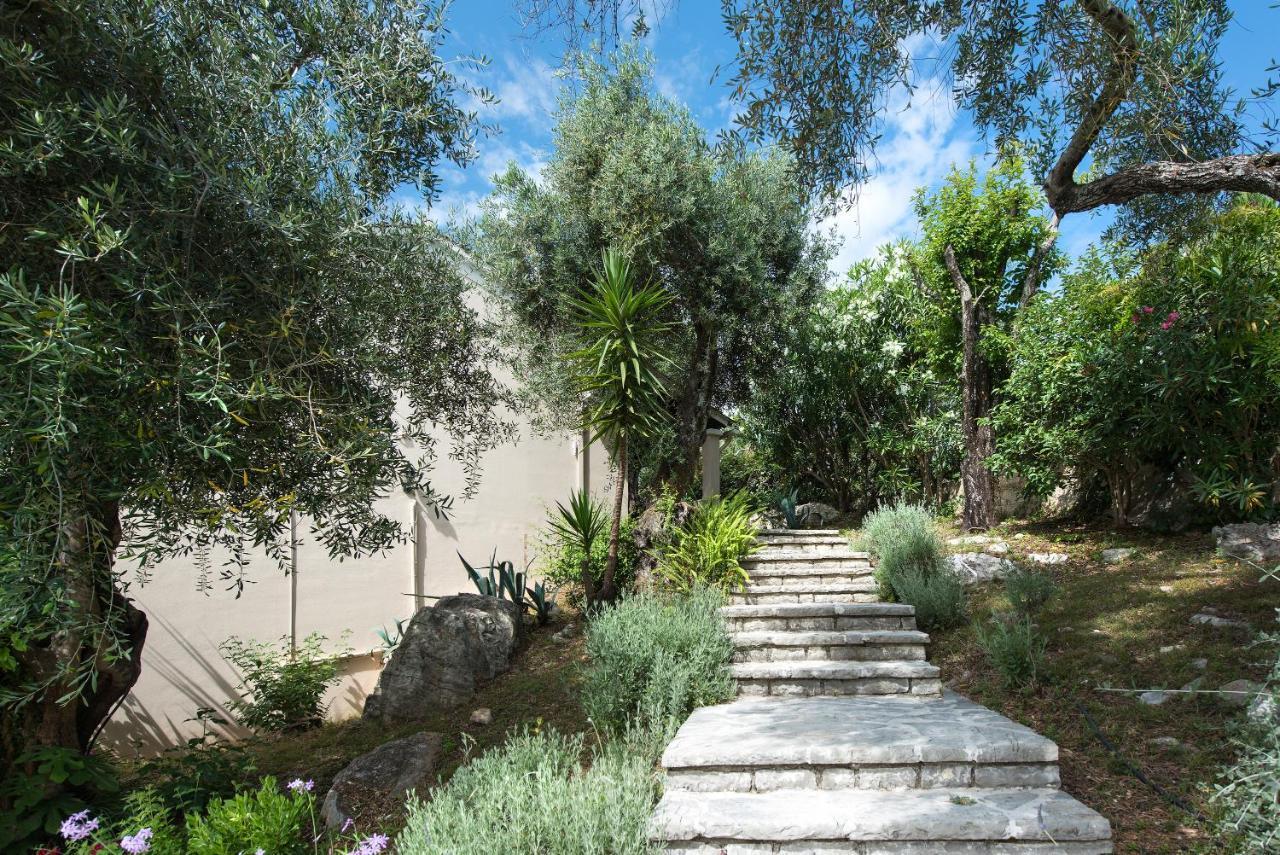 Villa Lofos Kassiopi Exteriör bild