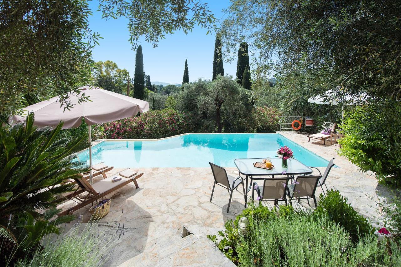 Villa Lofos Kassiopi Exteriör bild