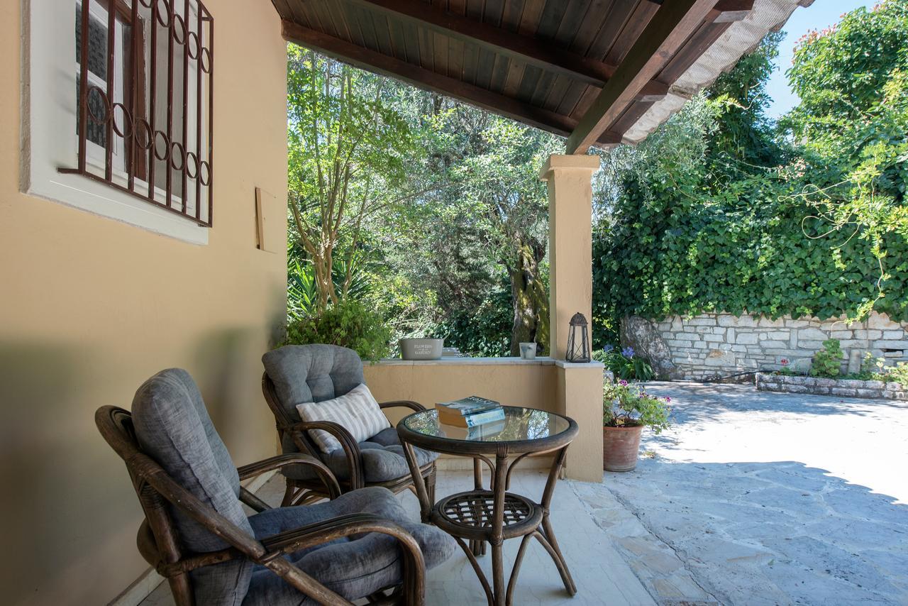 Villa Lofos Kassiopi Exteriör bild